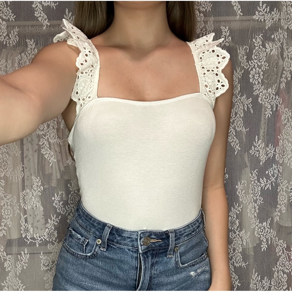 ♡ Forever 21 Eyelet Bodysuit ♡